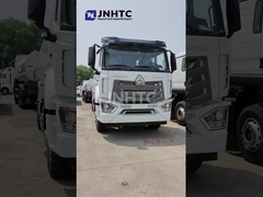 रंग वैकल्पिक 8x4 ईंधन टैंक ट्रक स्टील फ्रेम संरचना के साथ मौसम प्रतिरोधी