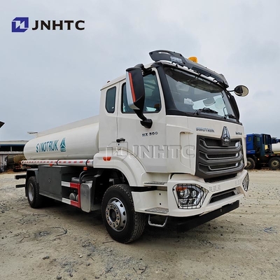 Howo NX वाटर एंकर ट्रक 4x2 200-380hp ड्राइव व्हील स्प्रेकिंग टैंक ट्रक अच्छी कीमत