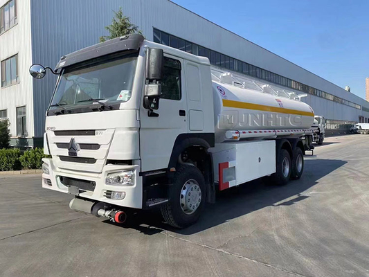 6x4 20000L सिनोट्रुक हाउ टैंकर ट्रक 371hp LHD ड्राइविंग