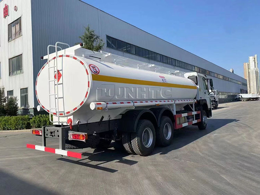 6x4 20000L सिनोट्रुक हाउ टैंकर ट्रक 371hp LHD ड्राइविंग