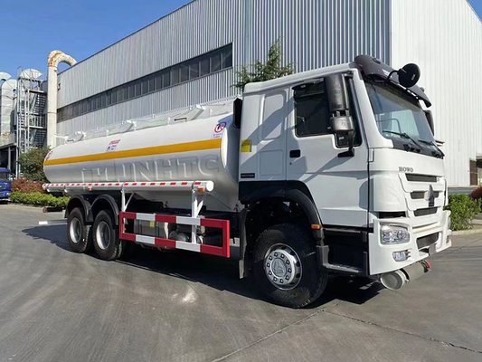6x4 20000L सिनोट्रुक हाउ टैंकर ट्रक 371hp LHD ड्राइविंग