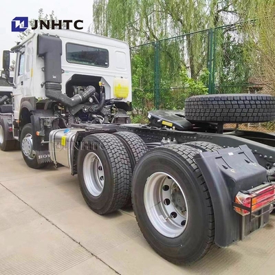 धातु बम्पर सिनोट्रुक होवो ट्रैक्टर ट्रक 6x4 400hp 430hp वैकल्पिक