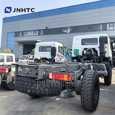 तेजी से वितरण SINOTRUK HOWO 4X4 कार्गो वाहन ट्रांसमिशन वजन ट्रक चेसिस