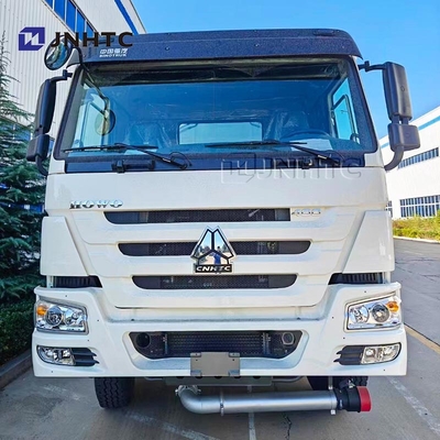 सिनोट्रुक HOWO ईंधन टैंक ट्रक 8X4 400HP 28000L 35000L 30000lL उच्च गुणवत्ता