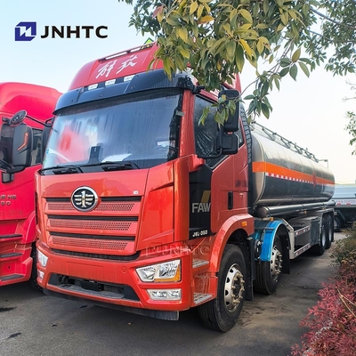 नई FAW J6L 350HP 8X4 28000L 35000L 30000lL ईंधन टैंक ट्रक उच्च गुणवत्ता