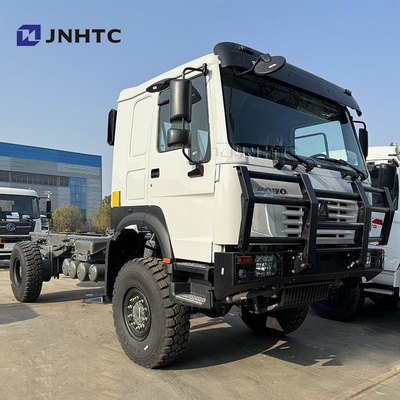 SINOTRUK HOWO 4X4 कार्गो वाहन ट्रांसमिशन वजन ट्रक चेसिस अच्छी कीमत