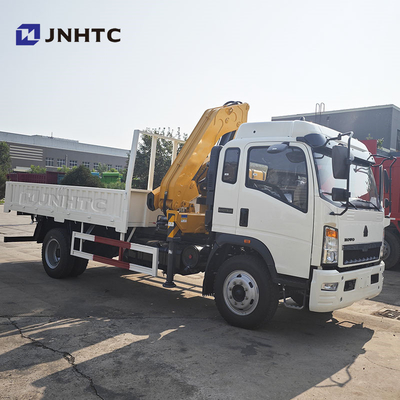 HOWO कार्गो ले जाने वाला क्रेन ट्रक 290HP बेल्ट सीढ़ी 5 टन रेलबोर्ड फ्लैट प्लेट कार्गो ट्रक