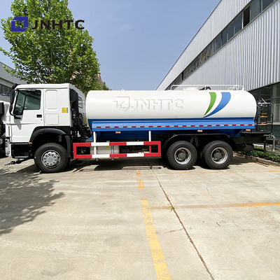 चीन से नया सिनोट्रुक होवो छिड़काव पानी टैंक ट्रक 351 - 450hp 6x4 10 पहिया