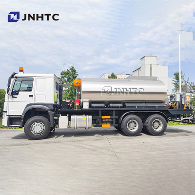 HOWO स्मार्ट बिटुमेन स्प्रेडर असफल्ट छिड़काव उपकरण ट्रक 6X4 336HP बिक्री के लिए