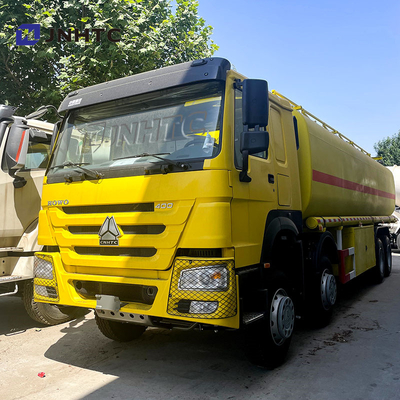 सिनोट्रुक होवो तेल टैंक ट्रक 8X4 400HP एलएचडी डीजल ईंधन तेल रिफ्यूलिंग टैंकर डिलीवरी