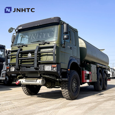 हॉट सिनोट्रुक होवो तेल टैंक ट्रक 6x6 ऑल ड्राइव एलएचडी डीजल ईंधन तेल टैंक ट्रक बिक्री के लिए