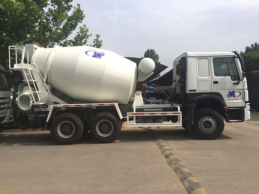 ARK Pto और पंप के साथ सफेद Sinotruk Howo7 8M3 10M3 कंक्रीट मिक्सर ट्रक