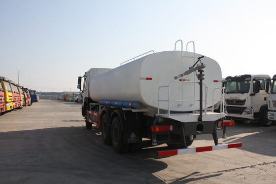 20m3 क्षमता Sinotruk Howo7 पानी की टंकी ट्रक 10 पहियों पानी स्प्रे ट्रक