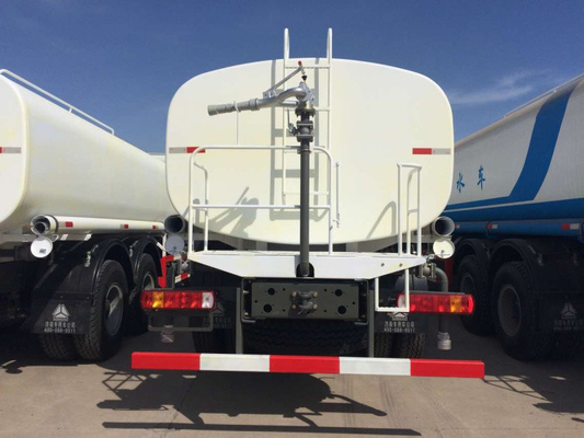 लंबे जीवन Sinotruk Howo7 ईंधन टैंक ट्रक 20M3 20000L 6x4 पंप और पाइप के साथ