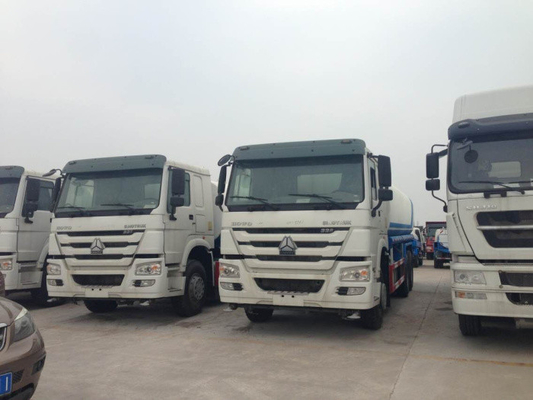 लंबे जीवन Sinotruk Howo7 ईंधन टैंक ट्रक 20M3 20000L 6x4 पंप और पाइप के साथ