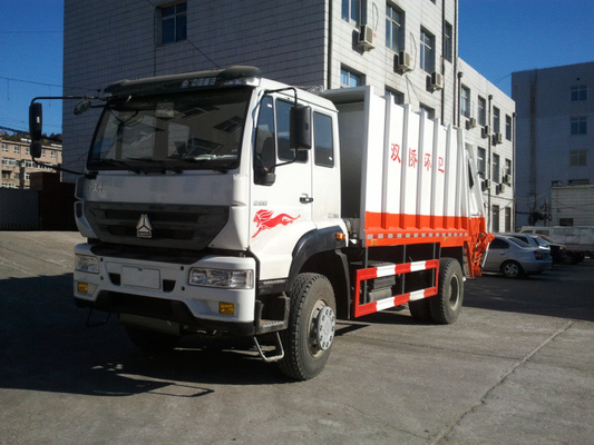 Sinotruk Swz 4x2 कचरा कॉम्पैक्टर ट्रक / रियर लोड कचरा ट्रक मॉडल QDZ5120ZYSZJ