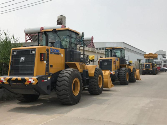 ZL50GN XCMG फ्रंट एंड व्हील लोडर Wiyh 2.5-4.5M³ बाल्टी और 5 टन वजन संचालित करें