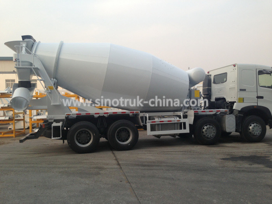 266-371hp Euro2 Euro3 HOWO A7 ट्रक कंक्रीट मिक्सर 8x4 10cbm लाल सफेद रंग में
