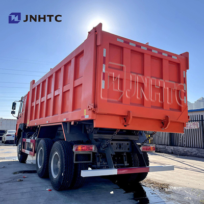 दूसरा हाथ HOWO 6x4 336hp 10 व्हीलर 20 घन मीटर Sinotruck Howo डंप टिपर ट्रक बिक्री के लिए