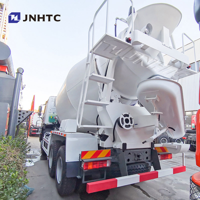 SINOTRUK HOWO कंक्रीट मिश्रण ट्रक 6X4 336HP 10m3 क्षमता सीमेंट मिश्रण ट्रक घुड़सवार कंक्रीट मिश्रण ट्रक बिक्री के लिए