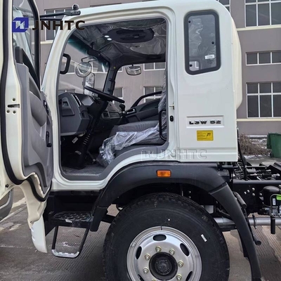 ब्रांड न्यू डंप कार्गो ट्रक चेसिस Sinotruk 4X2 लाइट ट्रक Howo ट्रक चेसिस बिक्री के लिए