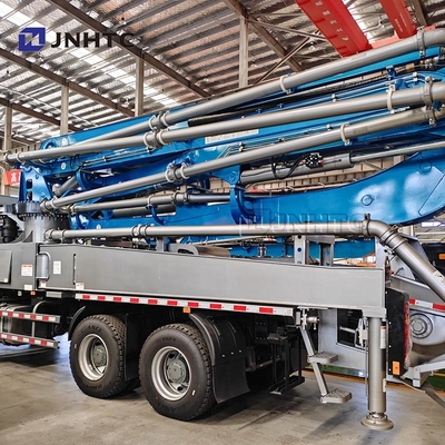 HOWO 6x4 चेसिस कंक्रीट पंप ट्रक 400HP 47m 400hp कंक्रीट पंप ट्रक
