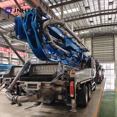 HOWO 6x4 चेसिस कंक्रीट पंप ट्रक 400HP 47m 400hp कंक्रीट पंप ट्रक