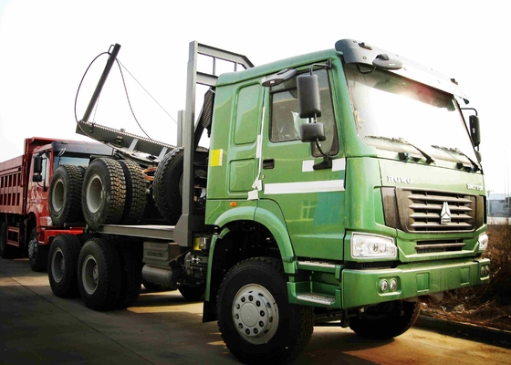 राइट हैंड ड्राइविंग 6 * 6 400l लॉग कैरियर ट्रक Sinotruk Howo ब्रांड किसी भी रंग के साथ