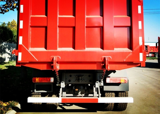 Sinotruk 6x4 371 घोड़े की शक्ति भारी शुल्क डंप ट्रक 25 टन हाउ ट्रक