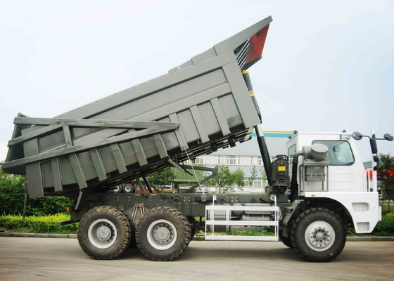 SINOTRUK HOWO 6 * 4 371HP खनन डंप ट्रक 70 टन निर्माण व्यवसाय के लिए लोड