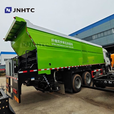 HOWO 8X4 350HP 12 व्हील डंप ट्रक चेसिस के साथ सिंक्रोनस ग्रेवल सीलिंग ट्रक