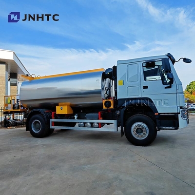 HOWO 4X2 340HP बुद्धिमान बिटुमेन स्प्रेडर डामर छिड़काव उपकरण ट्रक