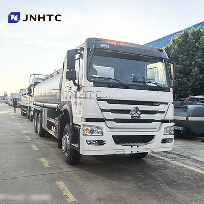 SINOTRUK HOWO 6X4 10 व्हीलर 15सीबीएम ईंधन टैंक ट्रक तेल टैंक ट्रक बिक्री