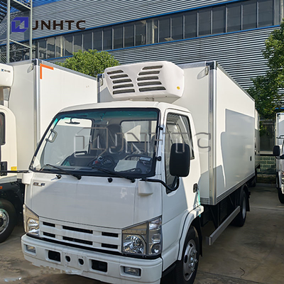 ISUZU 3.5 टन 4x2 लाइट सीरियल रेफ्रिजरेटर ट्रक बिक्री के लिए