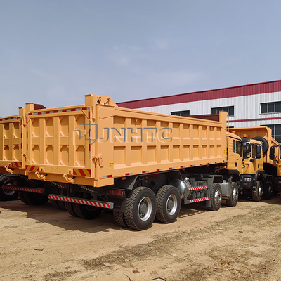 Sinotruck HOWO Tx डंपर ट्रक 8X4 371HP 12 व्हील 40 टन दाएं हाथ के ड्राइव टपर ट्रक कम कीमत के साथ
