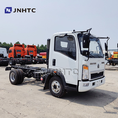 Sinotruck Howo 4x2 5 टन 8 टन हल्के माल / डंप ट्रक चेसिस डीजल ईंधन यूरो 2 उत्सर्जन बाएं स्टीयरिंग