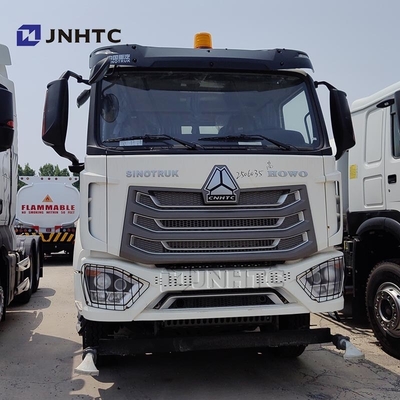 सबसे अच्छी कीमत Howo वाटर टैंकर ट्रक 6x4 20CBM वाटर स्प्रिंकलर टैंकर ट्रक
