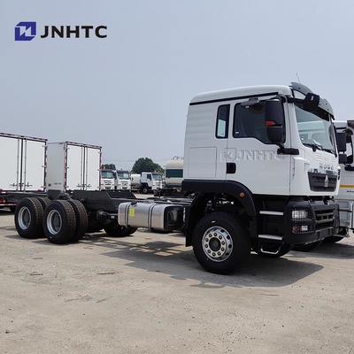 बिक्री के लिए नया HOWO TX 6X4 रोलबैक फ्लैट बेड कार्गो ट्रक चेसिस