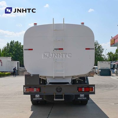 Howo TX छिड़काव पानी टैंक ट्रक 371hp 8x4 पानी टैंक ट्रक