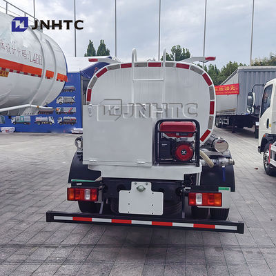 हल्का सिनोट्रक HOWO 4X2 5 सीबीएम जल परिवहन वाहन पानी टैंकर ट्रक