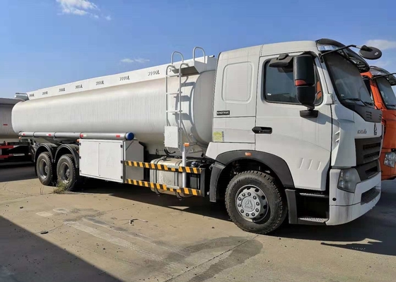 371hp 6x4 फ्यूल टैंक ट्रक SINOTRUK HOWO A7 10 व्हील्स 21cbm क्षमता