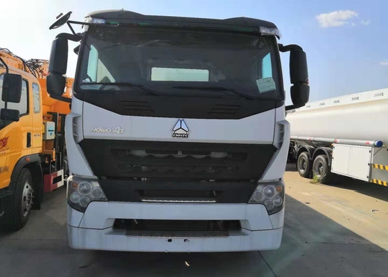 371hp 6x4 फ्यूल टैंक ट्रक SINOTRUK HOWO A7 10 व्हील्स 21cbm क्षमता