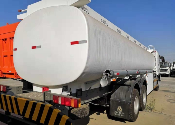 ए 7 6 * 4 ऑयल डिलिवरी ट्रक 380 हॉर्स पावर क्यू 345 सामग्री 20 सीबीएम टैंक के साथ
