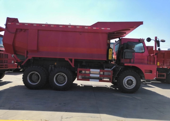 ZZ5707S3840AJ सिनोट्रुक खनन टिपर ट्रक हैवी ड्यूटी 75 किमी / एच मैक्स स्पीड