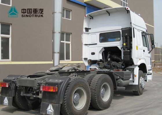 सफेद SINOTRUK 371HP प्राइम मूवर ट्रक 10 टायर हॉवो ट्रैक्टर हेड ट्रक
