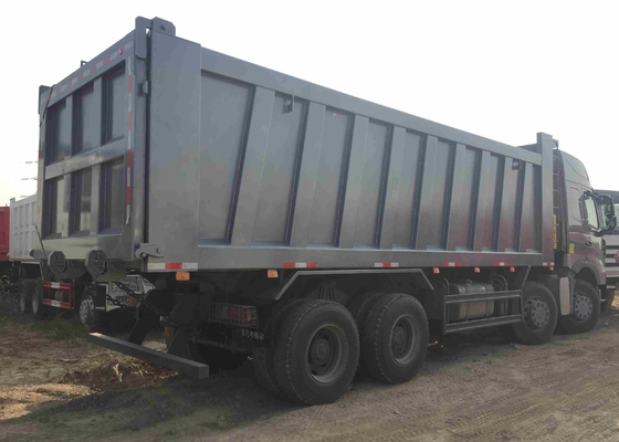 12 टायर, 1 वर्ष की वारंटी के साथ 8X4 371HP 60 टन हैवी स्पेक डंप ट्रक