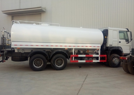 Q345 HOWO वाटर कंटेनर ट्रक 6 X 4 336HP यूरो II उच्च टक्कर प्रतिरोध