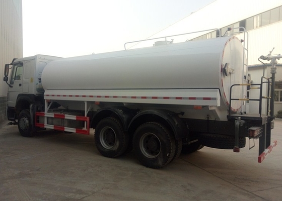 Q345 HOWO वाटर कंटेनर ट्रक 6 X 4 336HP यूरो II उच्च टक्कर प्रतिरोध