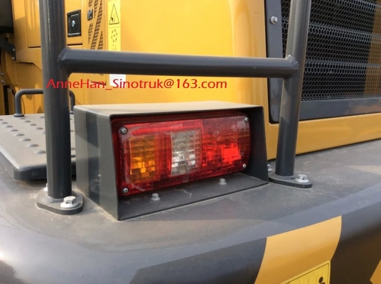 LW300KN XCMG कॉम्पैक्ट व्हील लोडर 1.8 Met बाल्टी और 10 T संचालित वजन