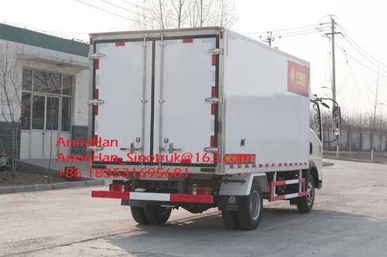 मांस और दूध परिवहन के लिए Sinotruk Howo7 10T फ्रिज फ्रीजर ट्रक 4x2